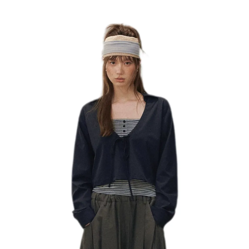 DINO69 Layered V-Neck Top kombinasi sweatshirt abu-abu dan inner bergaris