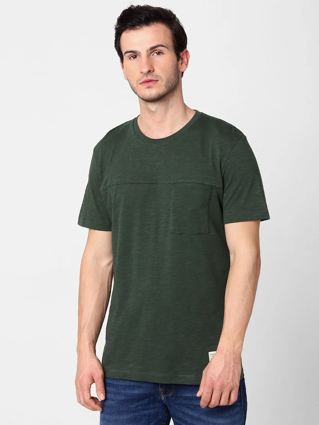 Green Crew Neck T-Shirt warna hijau model kasual pria dari MCDTOTO
