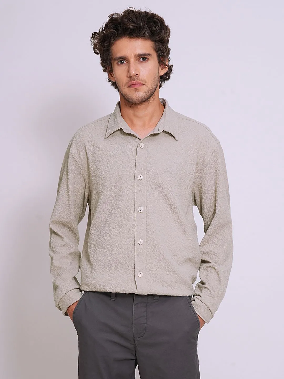 SLOTDANA Beige Textured Casual Shirt untuk pria modern